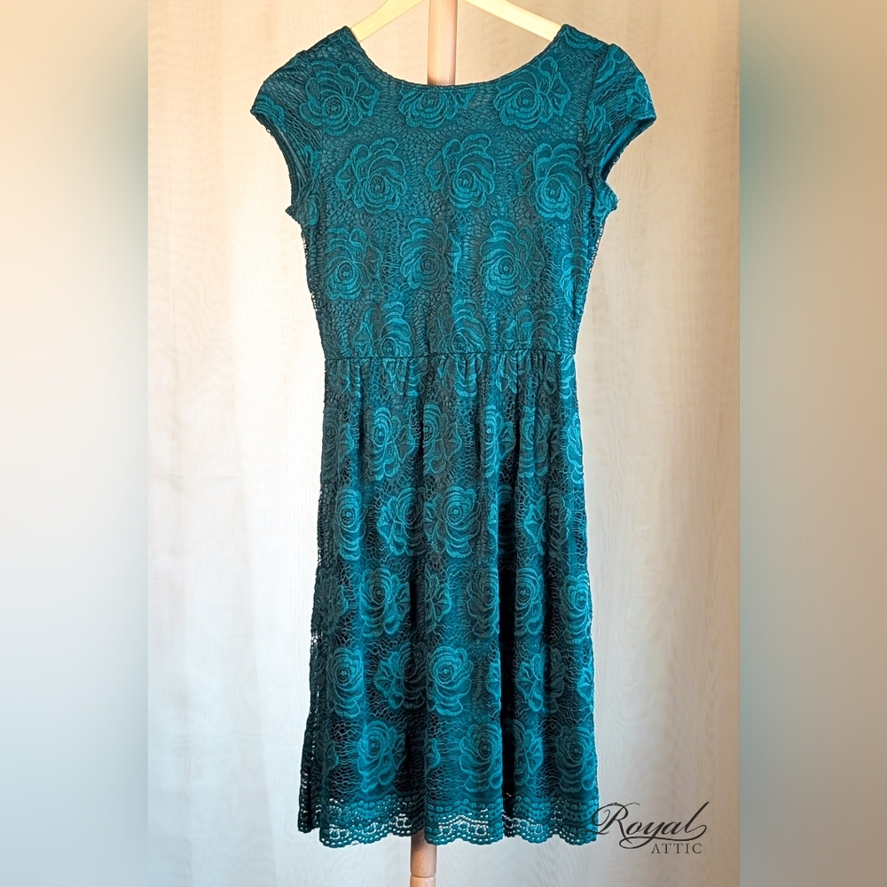 Jody Of California Elegant Deep Teal Lace Knee Length Dress